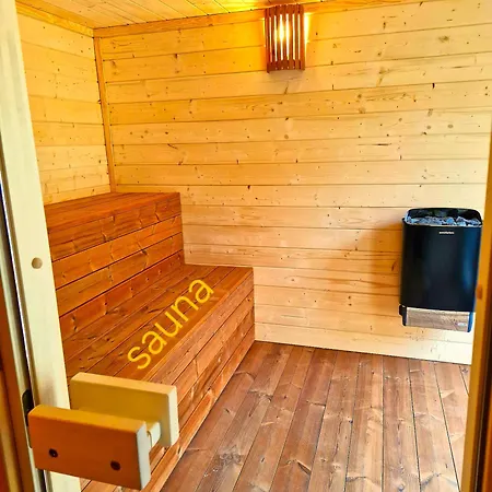 Apartamenty Spokoloko Ostoja Beskidy Arktykaloft Idealny Dla Par I Rapanui * 슈차이르크