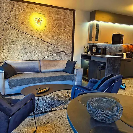 Apartamenty Spokoloko Ostoja Beskidy Arktykaloft Idealny Dla Par I Rapanui 아파트 슈차이르크